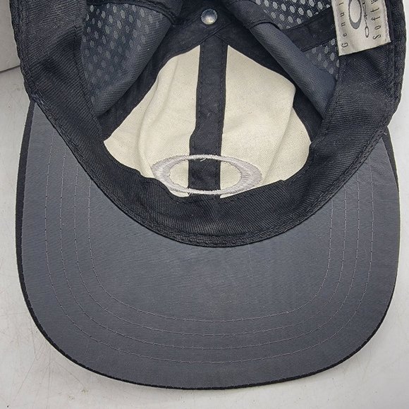 Vintage Oakley Made In The USA Hat Cap Adjustable Comfort Lightweight Casual - Picture 10 of 10